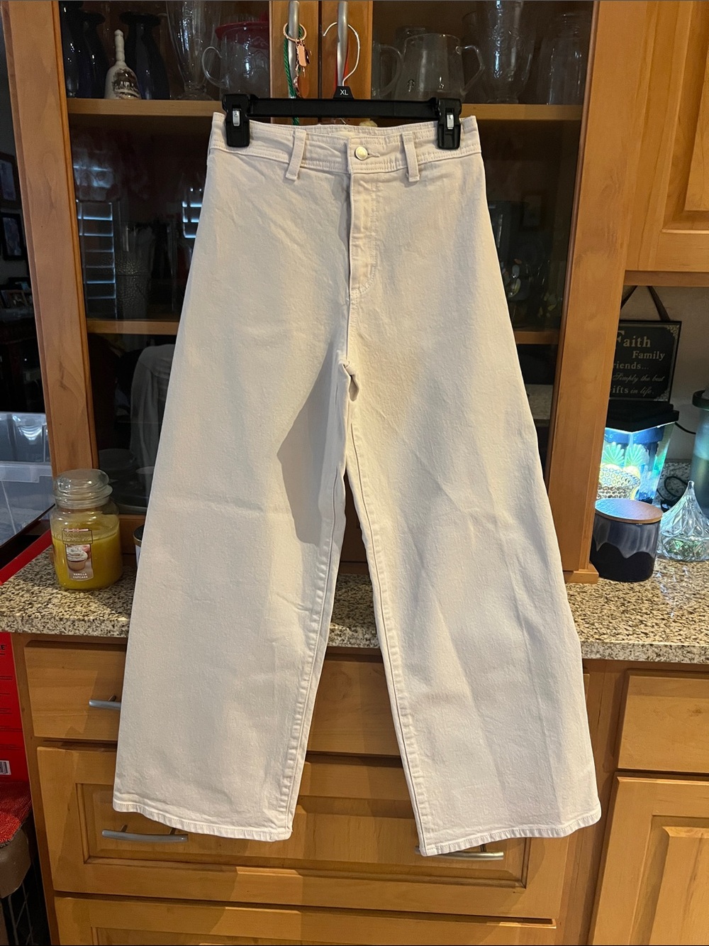 Universal Thread Men's White Bootcut Jeans